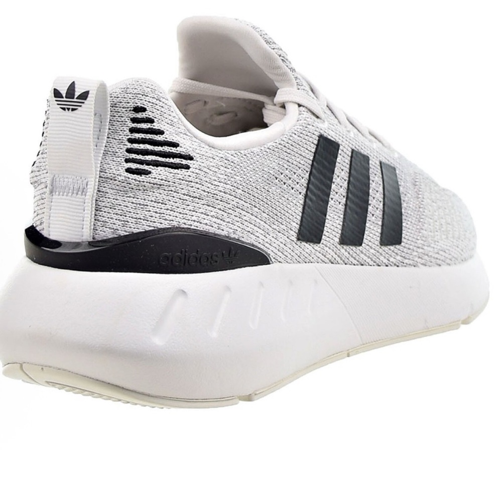 Adidas Originals Swift Run 22 Women’s Size 10 – White/Black Knit Running Shoes - Picture 3 of 9